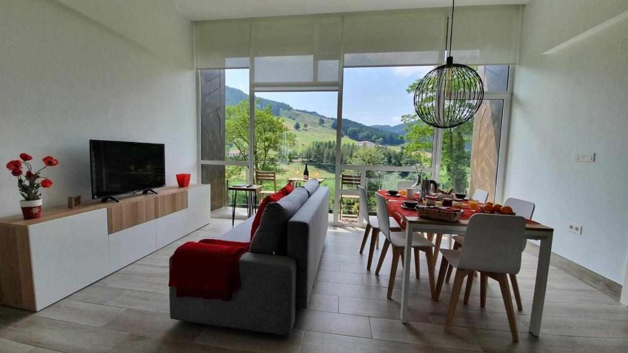 Bergaretxe Geltokia Apartment Legazpia Ngoại thất bức ảnh